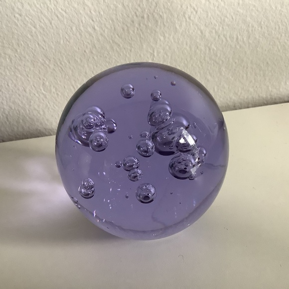 Purple Amethyst Paper Weight Art Glass With Bubbles - Made In Sweden 3 Inch - Picture 2 of 7